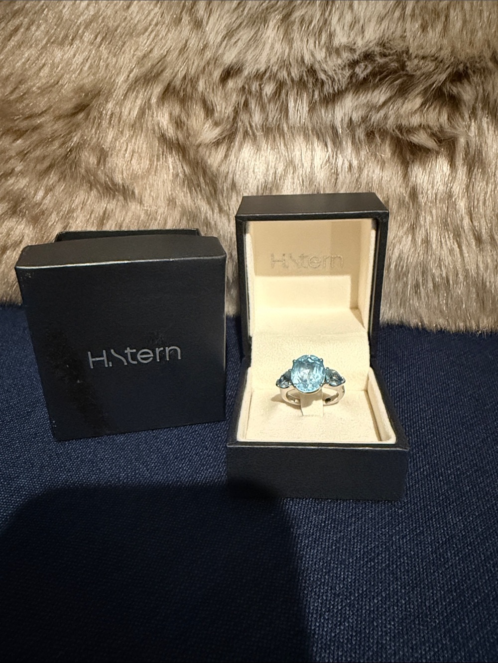 H Stern 9ct Aquamarine Statement Ring in Light Blue set in white gold